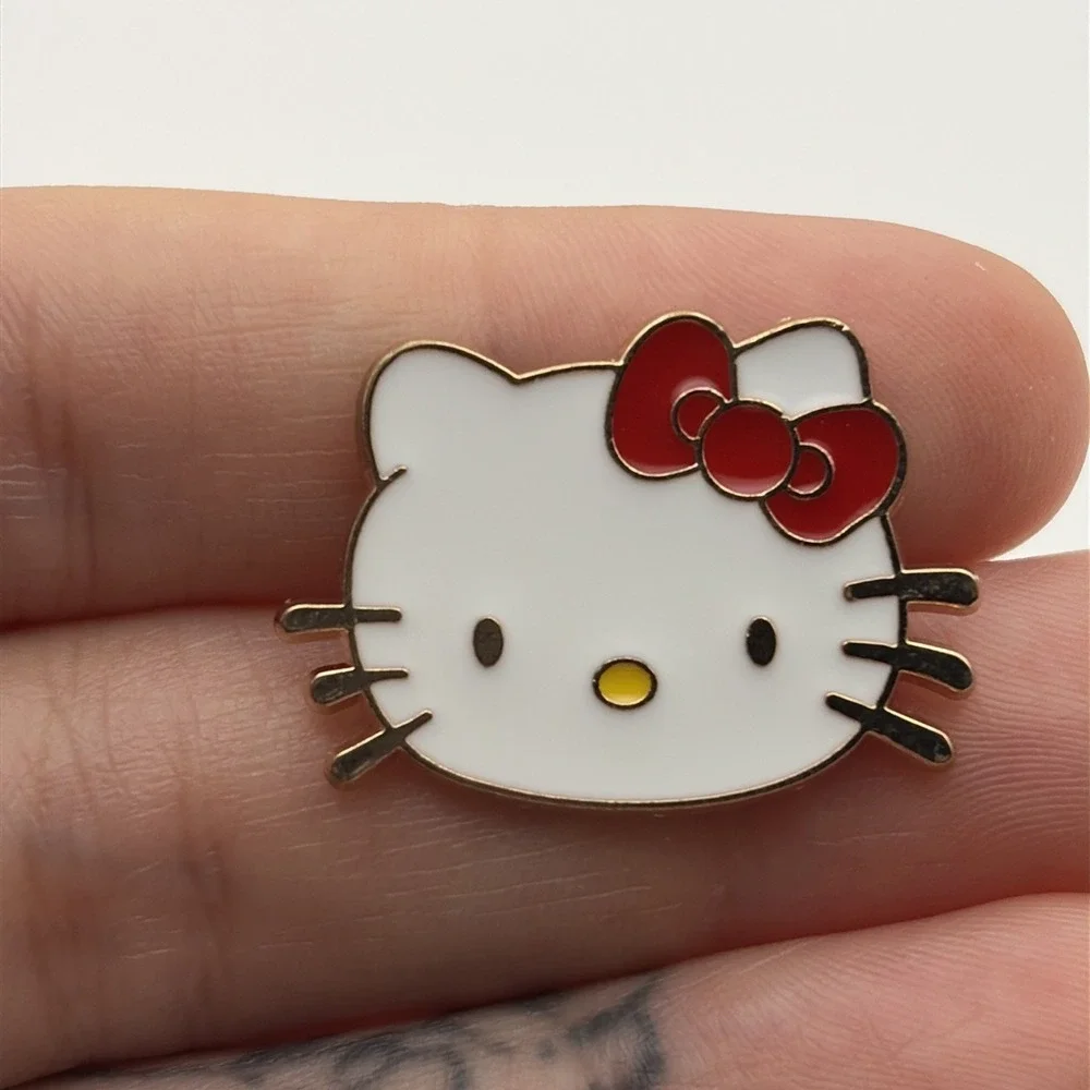 Sanrio Hello Kitty Head Cute‎ Cartoon Lapel Hat Pin